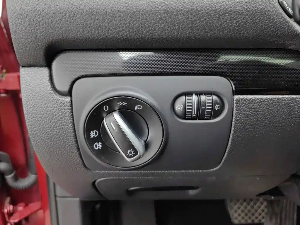 Volkswagen Golf — миниатюра 21