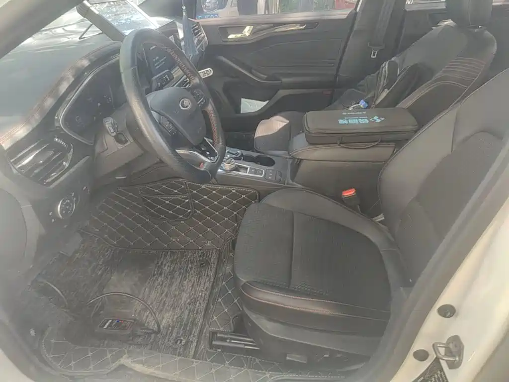 Ford Focus — миниатюра 15