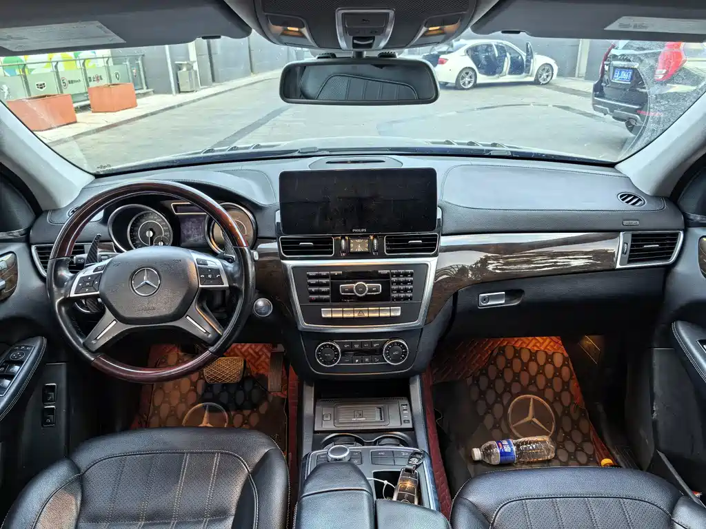 Mercedes-Benz GL-Class — миниатюра 7