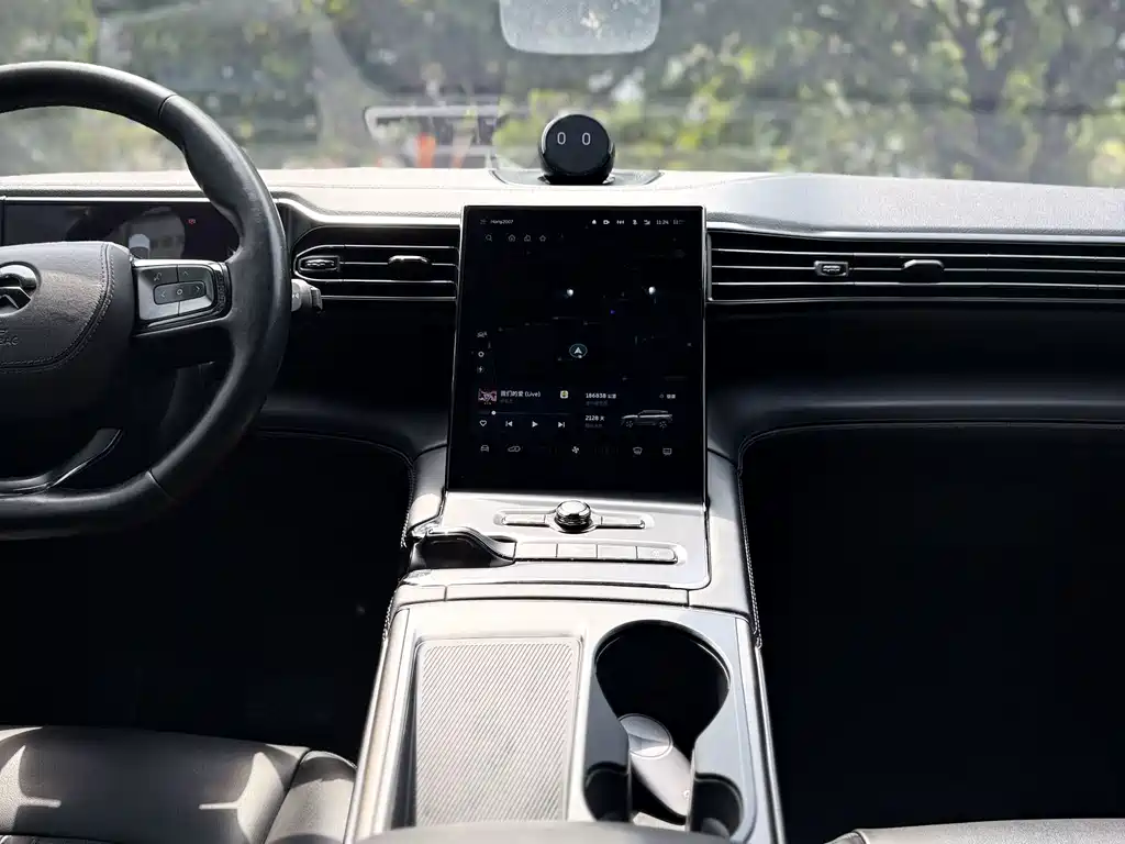 NIO ES6 — миниатюра 25
