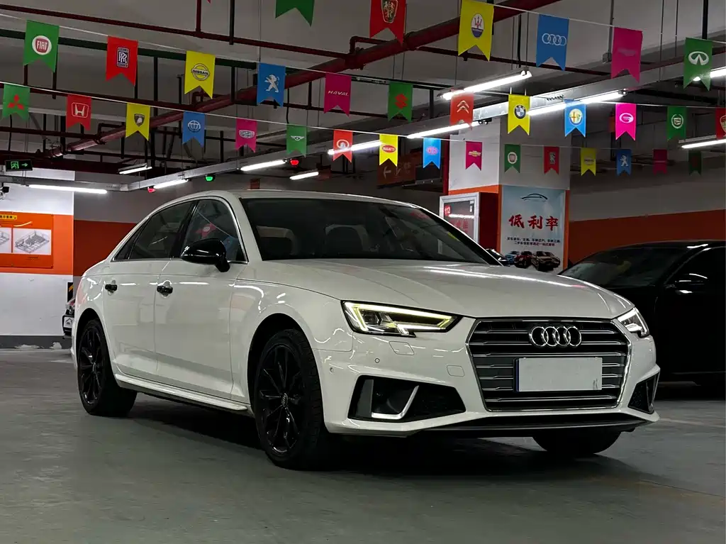Audi A4L 2019 40 TFSI Fashion VI