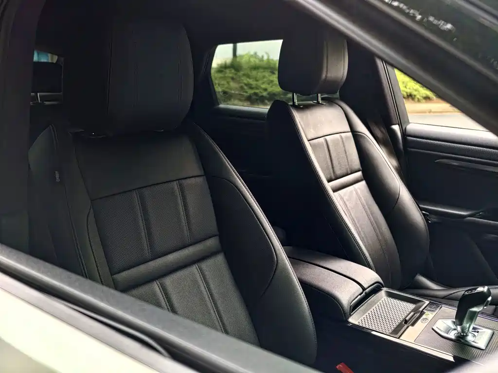 Land Rover Evoque — миниатюра 9