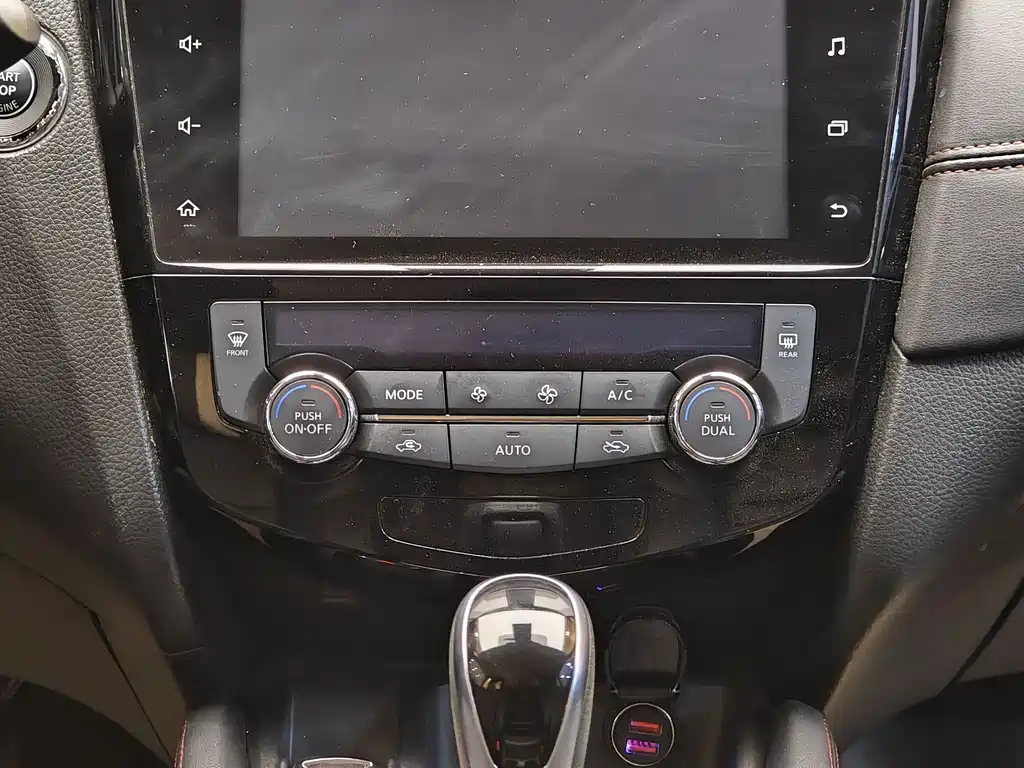 Nissan Qashqai — миниатюра 16