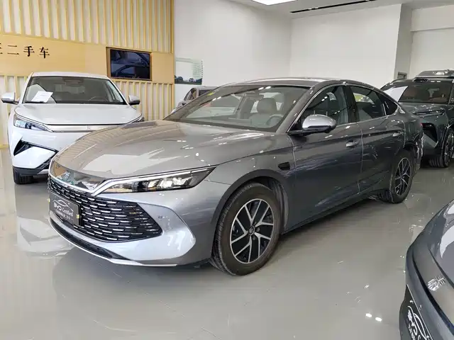 2025 BYD Qin