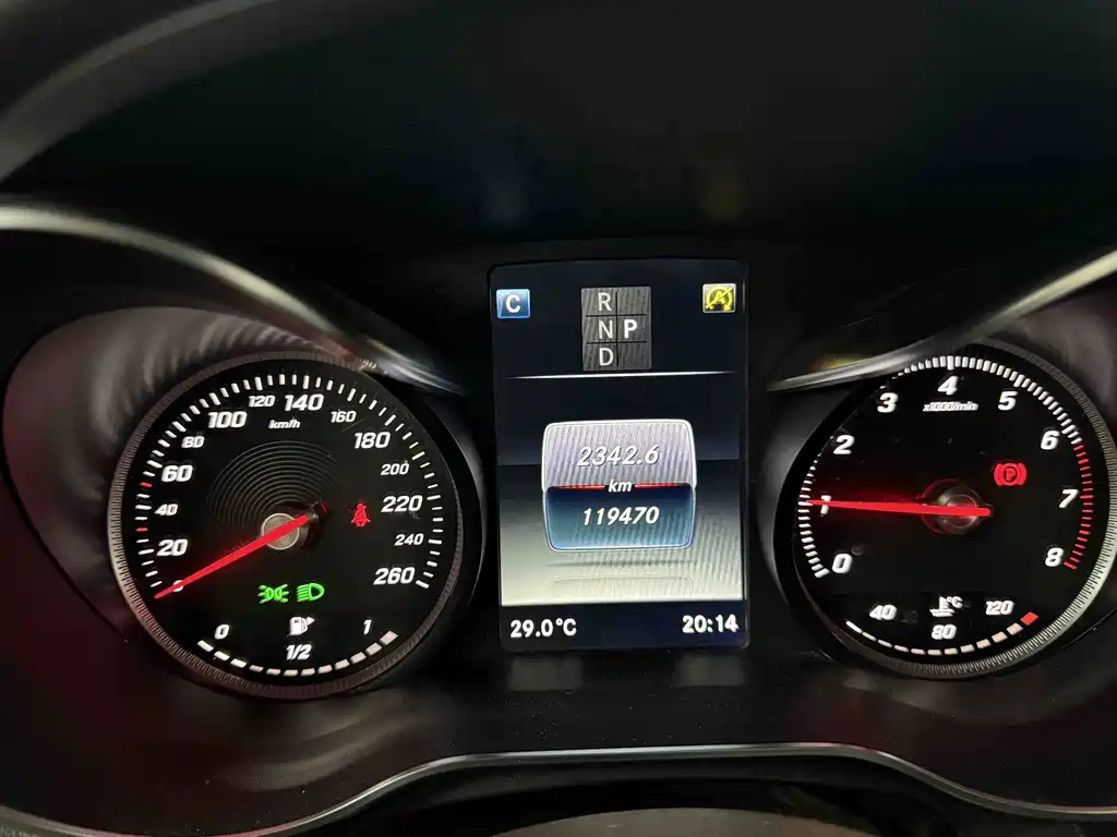 Mercedes-Benz GLC — миниатюра 9