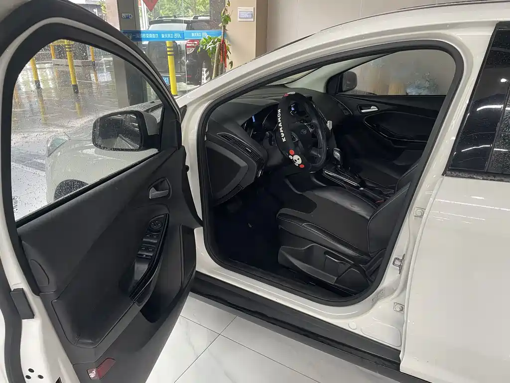 Ford Focus — миниатюра 12