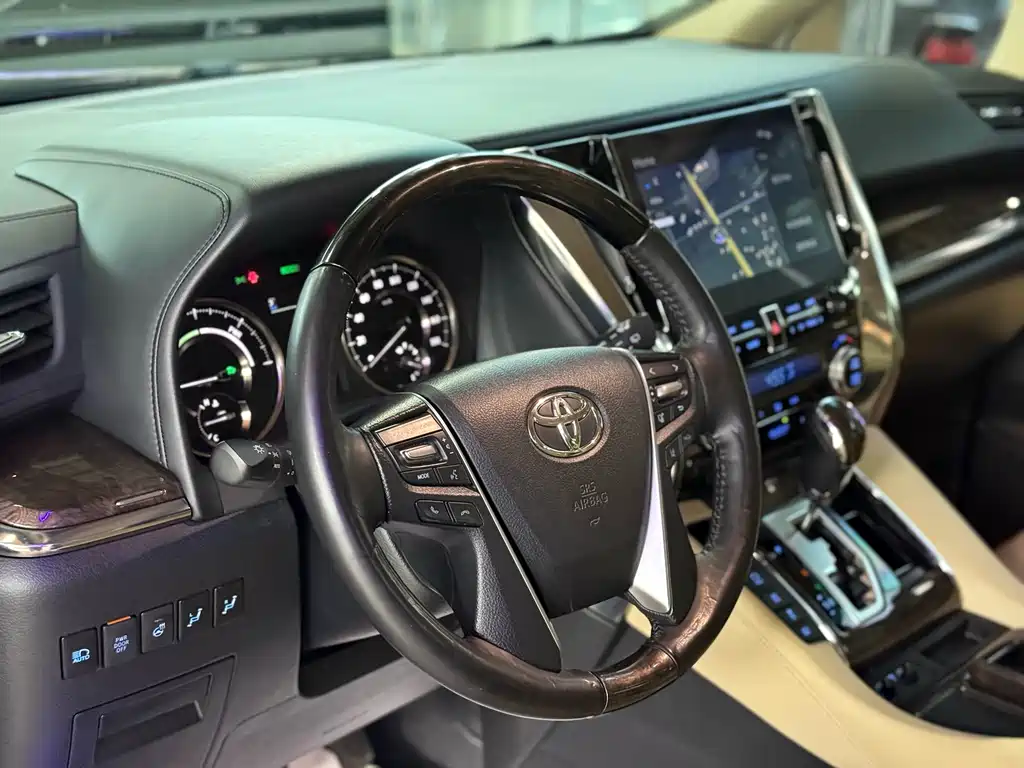 Toyota Vellfire 2020 2.5L Black Gold