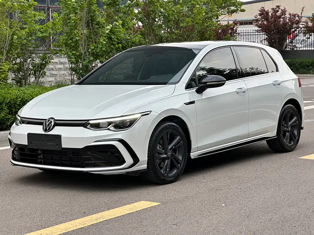 Volkswagen Golf 2023