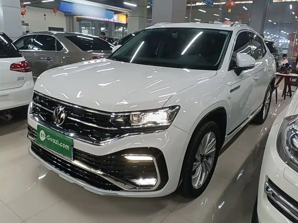 Volkswagen X 2022
