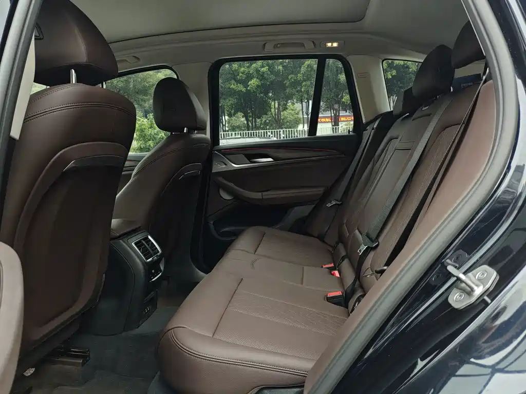 BMW X3 — миниатюра 7