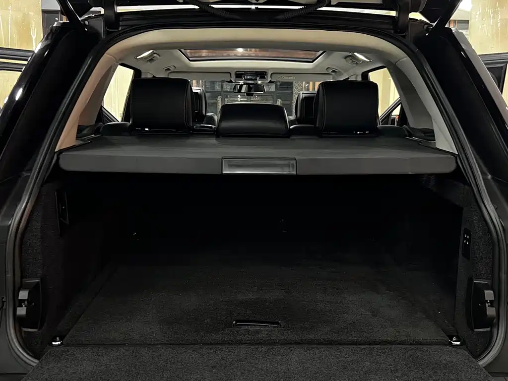 Land Rover Range Rover — миниатюра 13