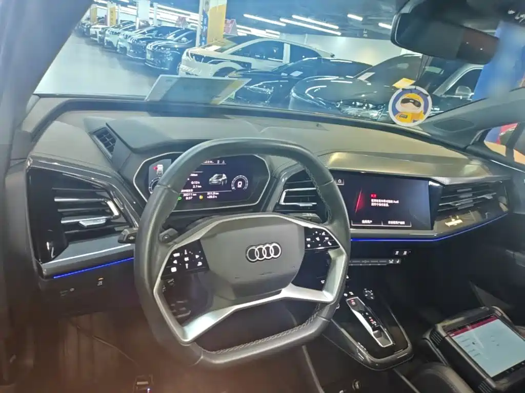 Audi Q4 e-tron — миниатюра 10