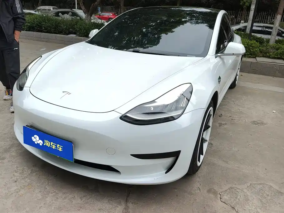 Tesla Model 3 2020