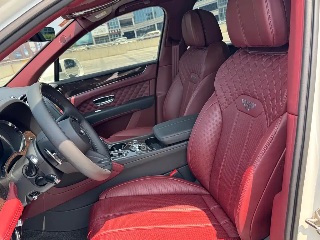 BENTLEY TIMYUE PLUG IN HYBRID