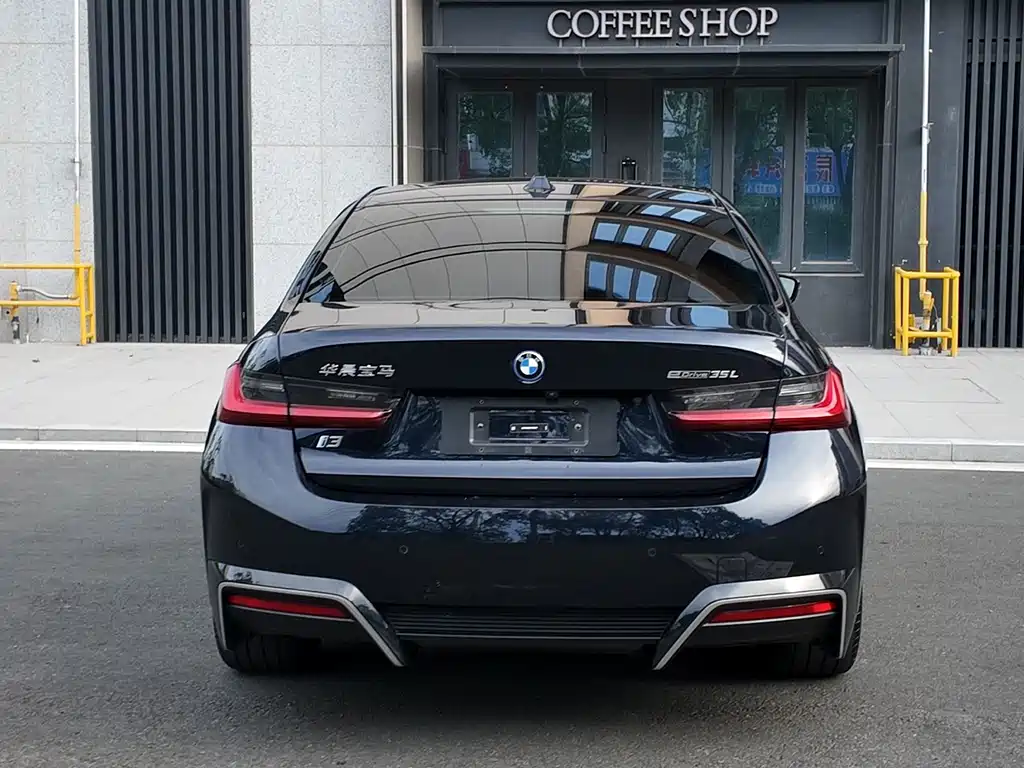 BMW i3 — миниатюра 8