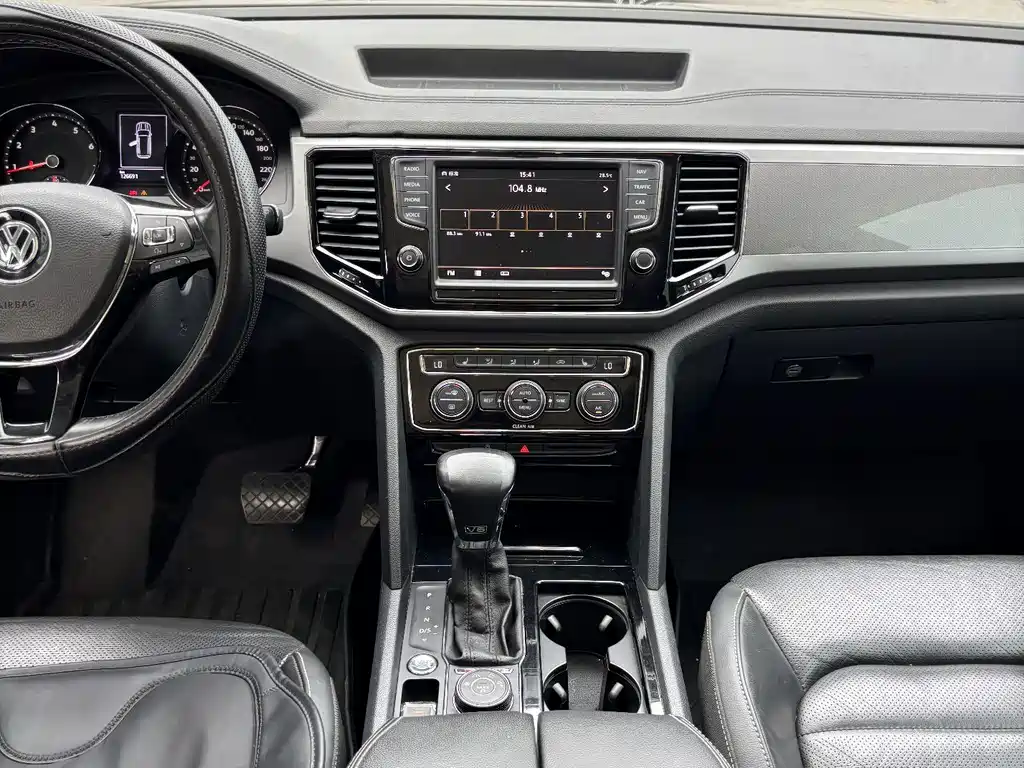 Volkswagen Teramont — миниатюра 11