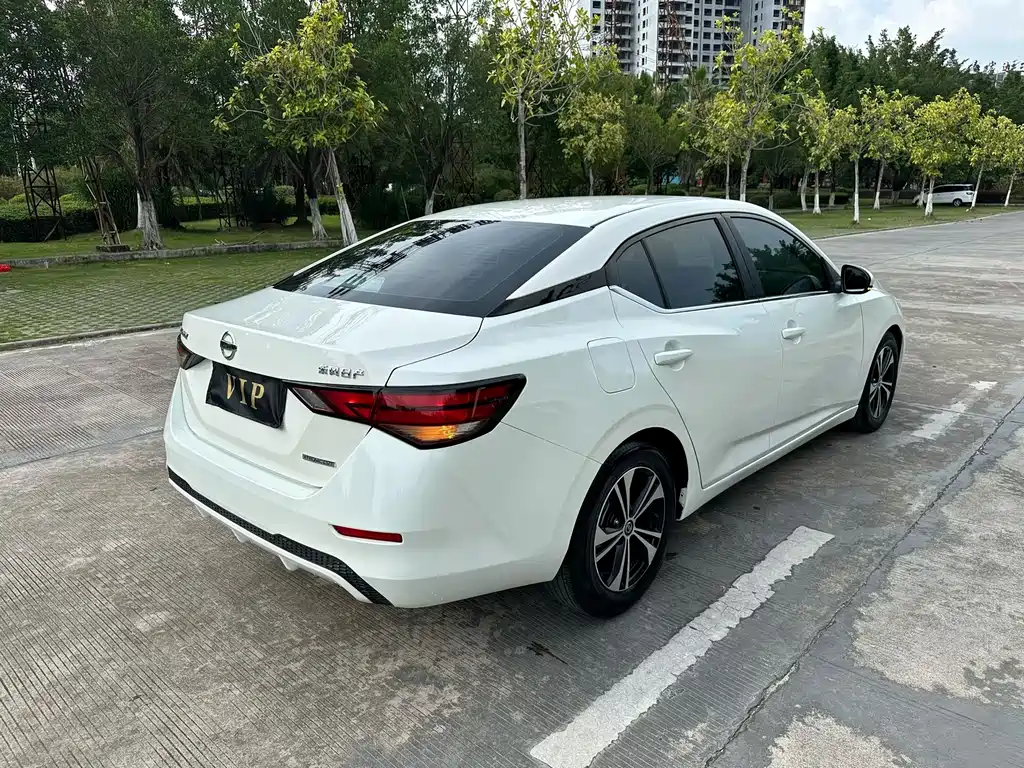Nissan Sylphy 2020 1.6L XL CVT Enjoy