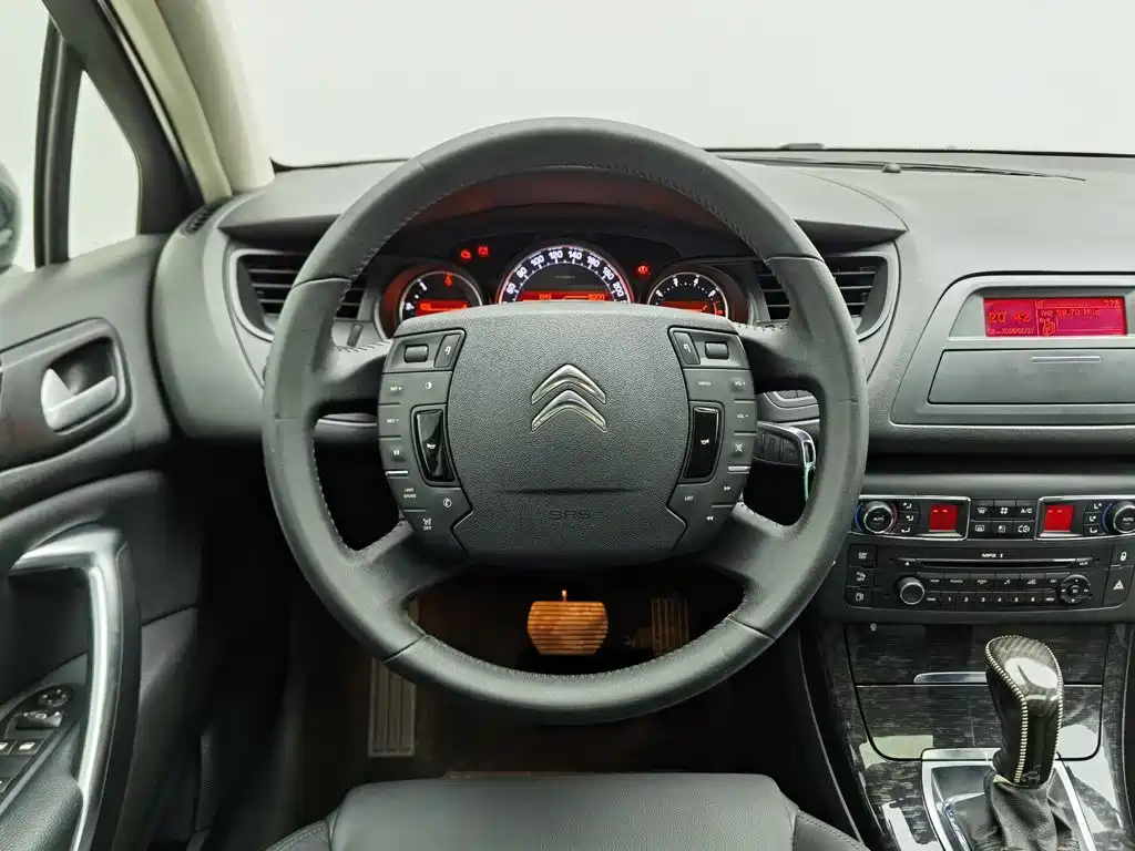 Citroen C5 — миниатюра 11