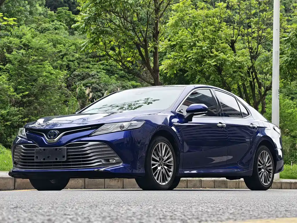 Toyota Camry 2019