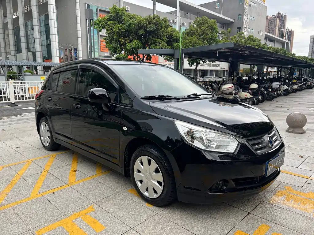 Venucia R50 2013 1.6L MT Fashion