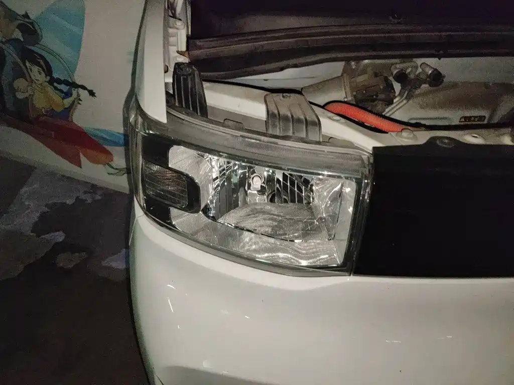 Wuling MINIEV — миниатюра 7