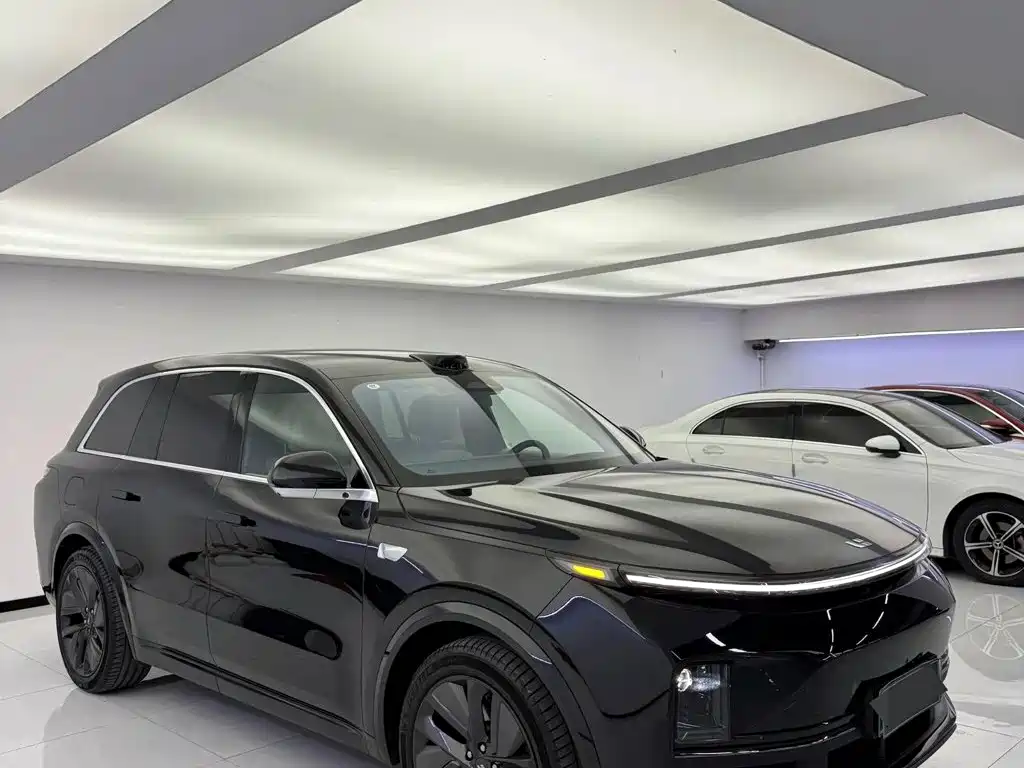 Li Auto Li L8 — миниатюра 3