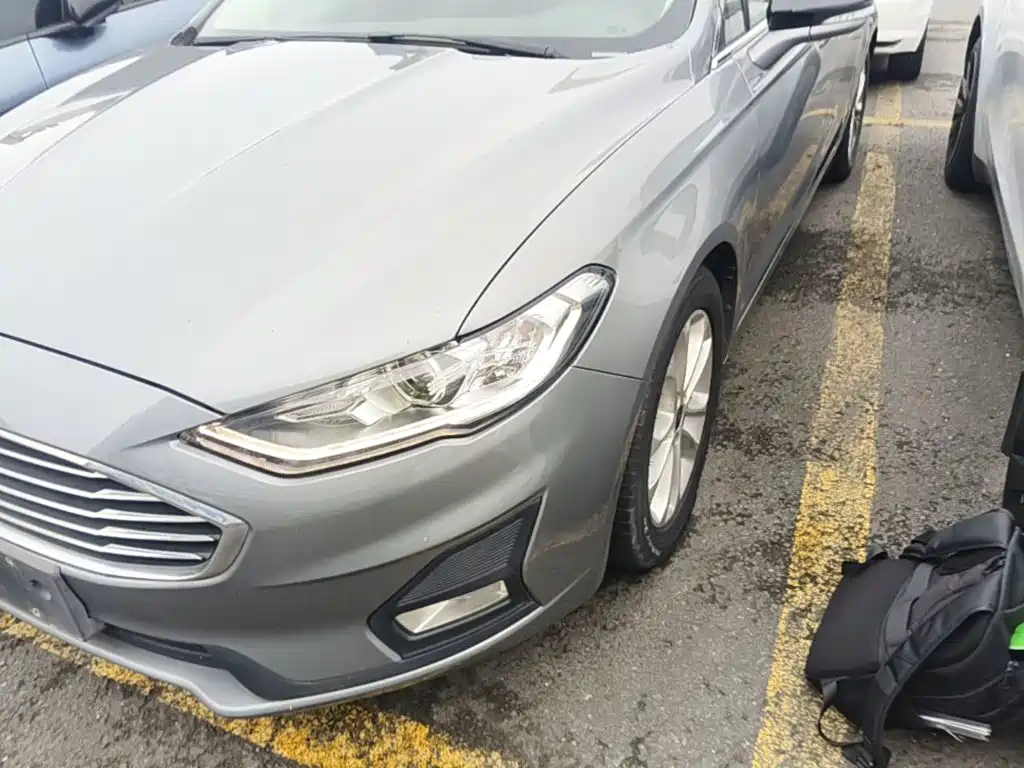 Ford Mondeo — миниатюра 24