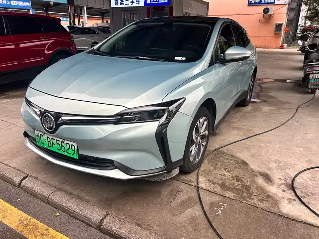 BUICK SLIGHTLY BLUE 6 2024