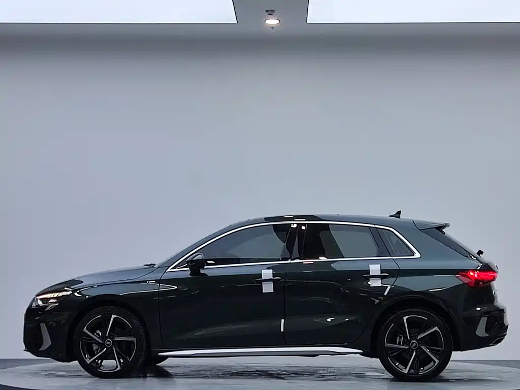 Audi A3 2023 Sportback 35 TFSI Fashion Sport