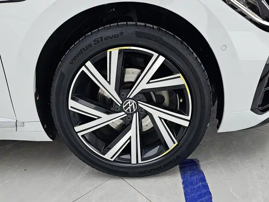 Volkswagen CC — миниатюра 6