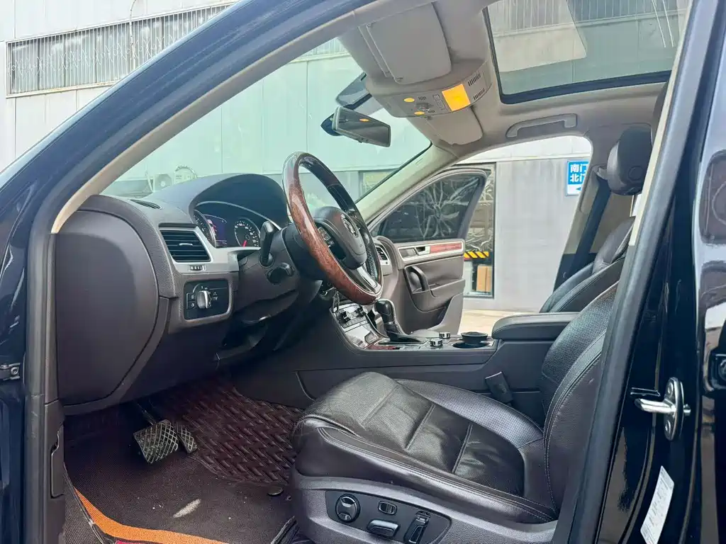 Volkswagen Touareg — миниатюра 5