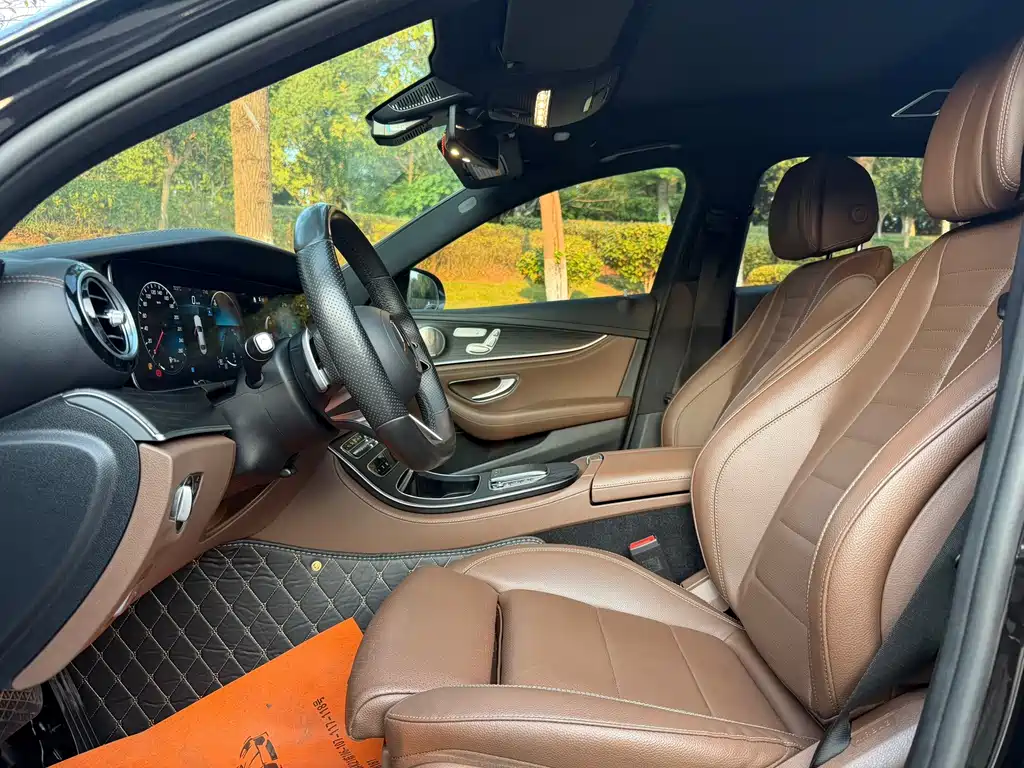 Mercedes-Benz E-Class — миниатюра 4