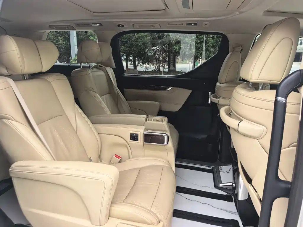 Toyota Alphard 2018 3.5L Luxury