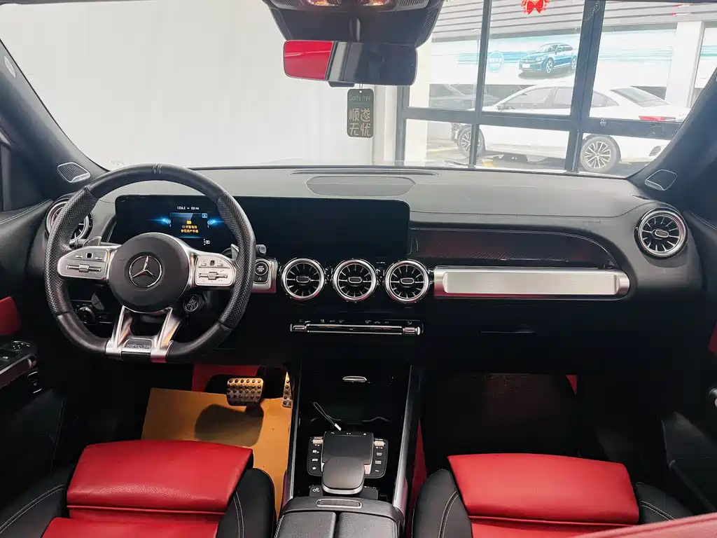 Mercedes-Benz GLB A MG 2022 AMG GLB 35 4MATIC