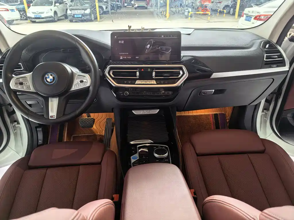 BMW iX3 — миниатюра 5