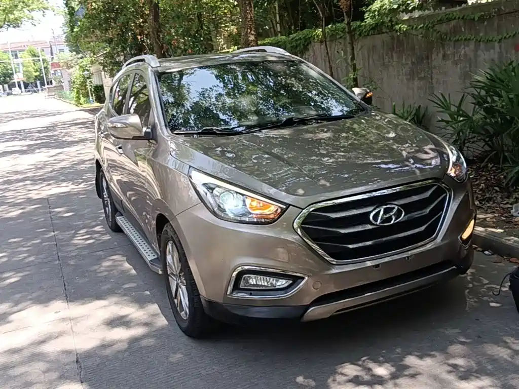 Hyundai BAIC Hyundai ix35 ix35 2015 2.0L AT IV