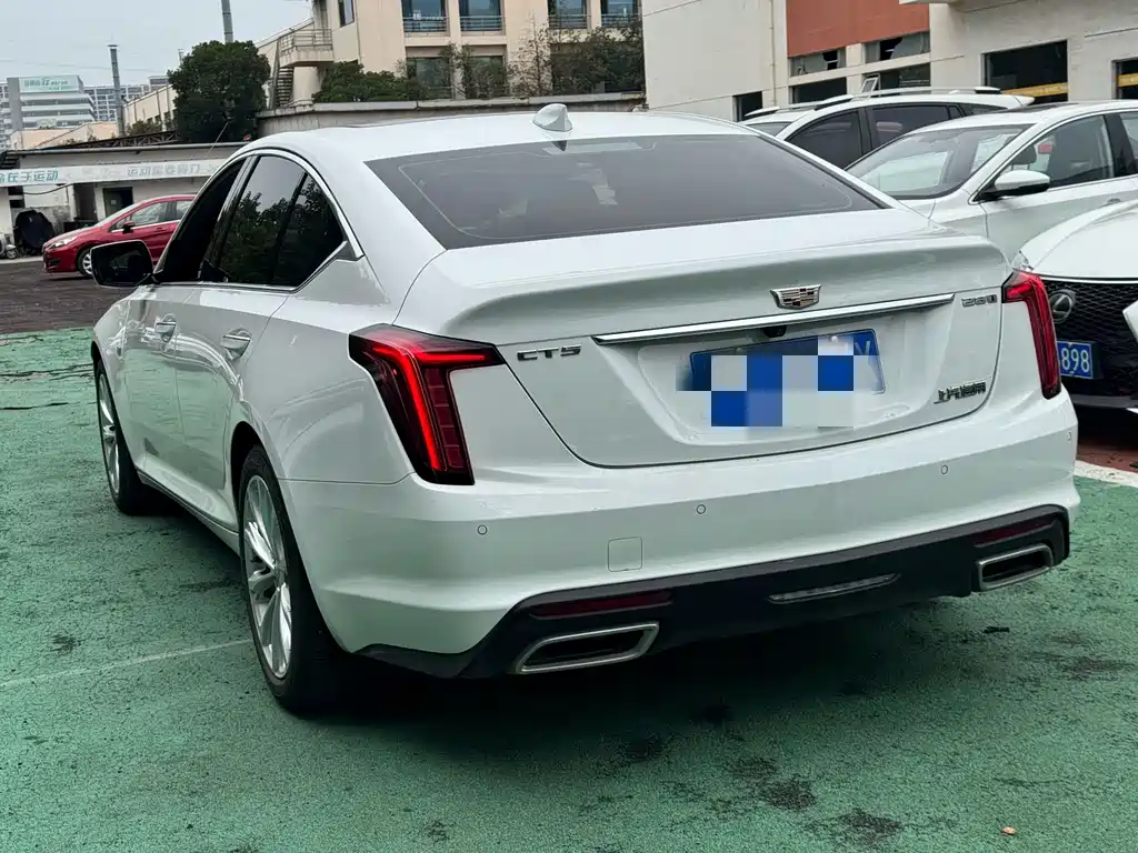 Cadillac CT5 — миниатюра 9