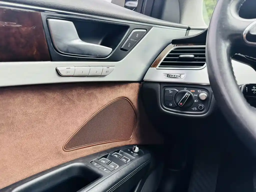 Audi A8 — миниатюра 18