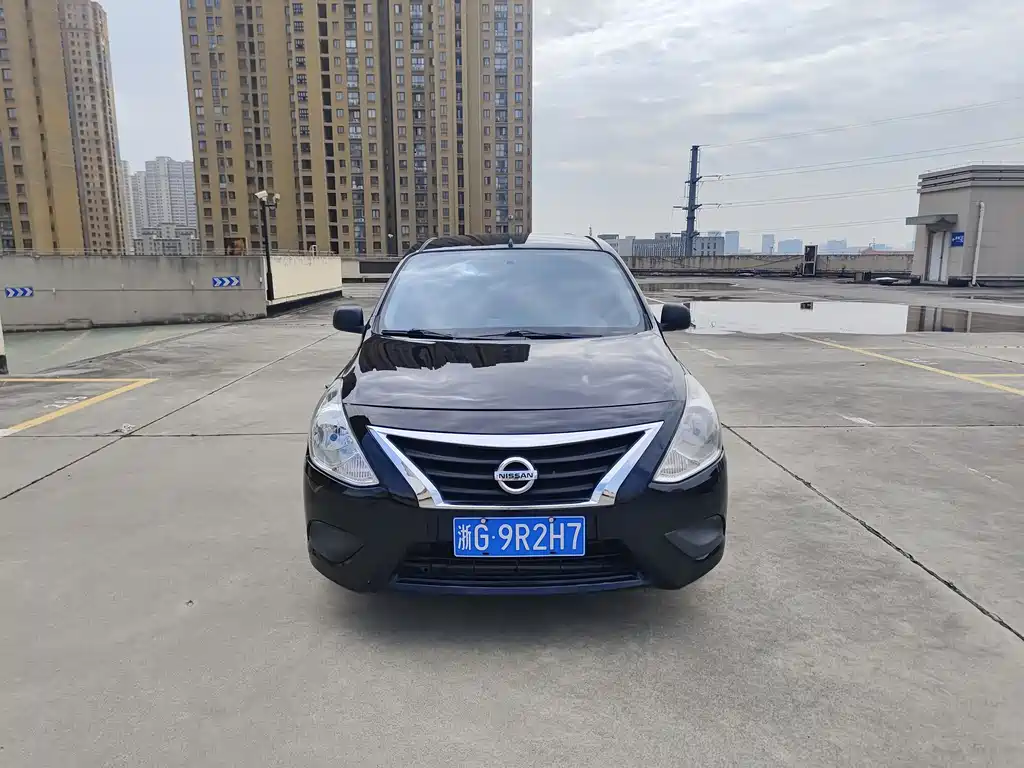 Nissan Sunny 2016