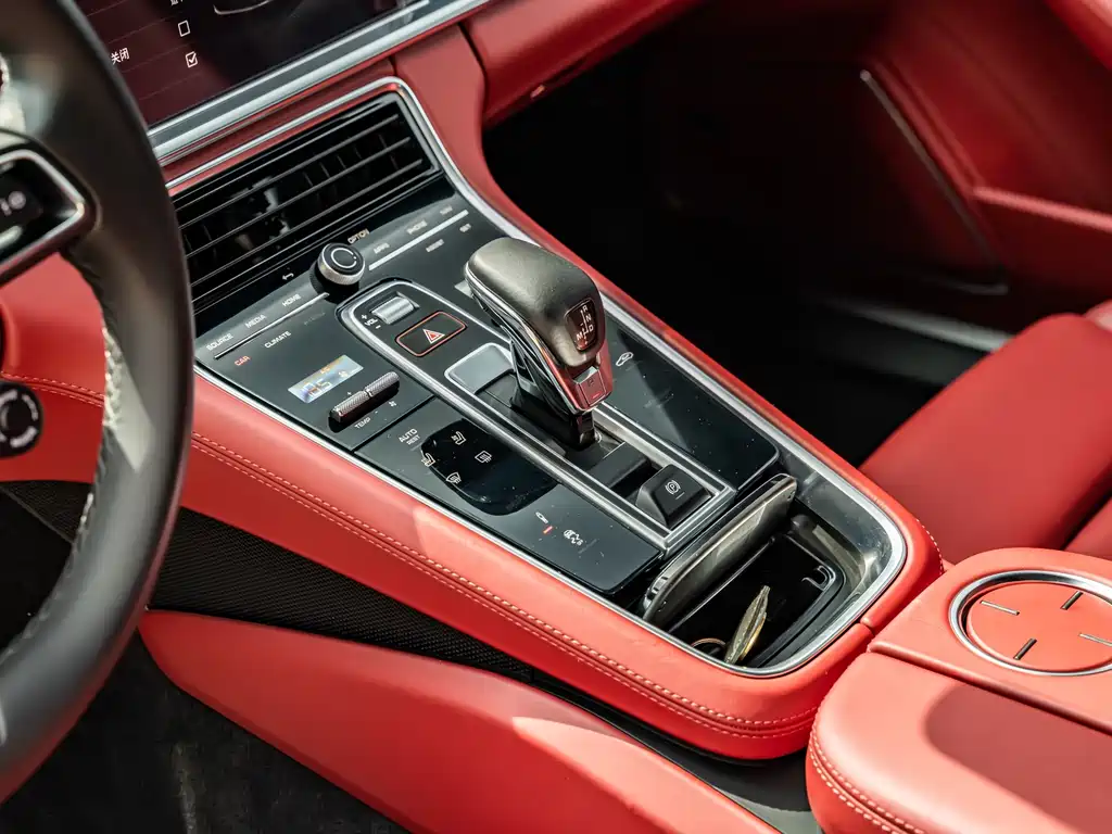Porsche Panamera — миниатюра 18