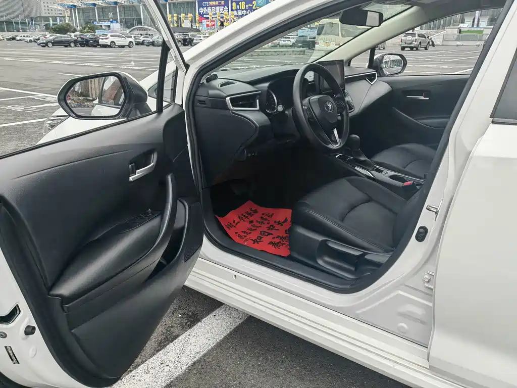 Toyota Corolla — миниатюра 10