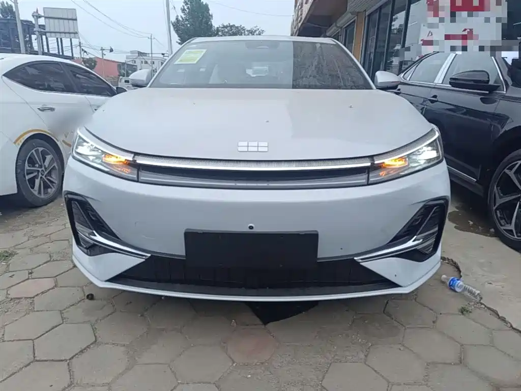Geely Galaxy Galaxy A7 EM A7 EM 2025 EM-i 150km Premium