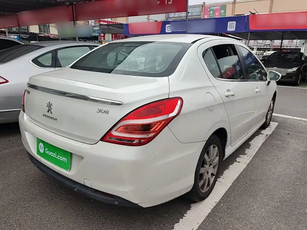 Peugeot 308 — миниатюра 7