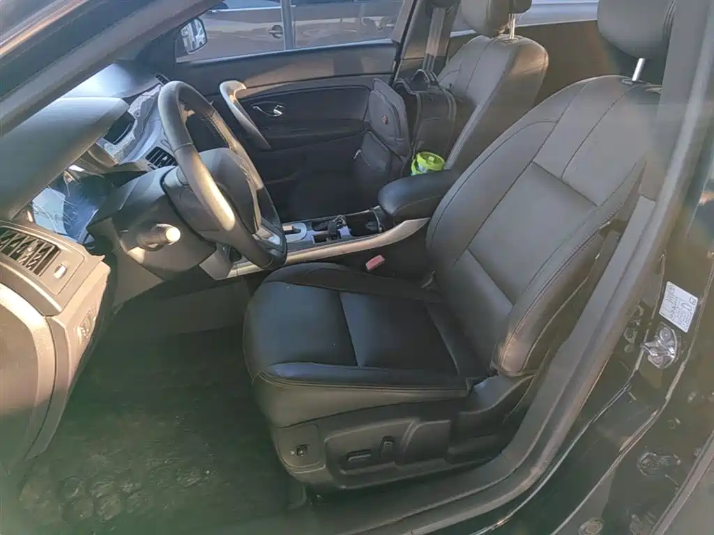 Renault Latitude — миниатюра 15