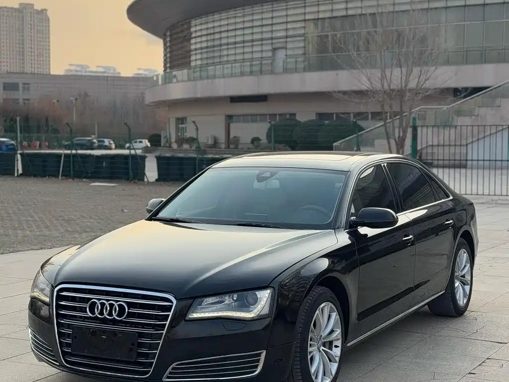 Audi A8 2013
