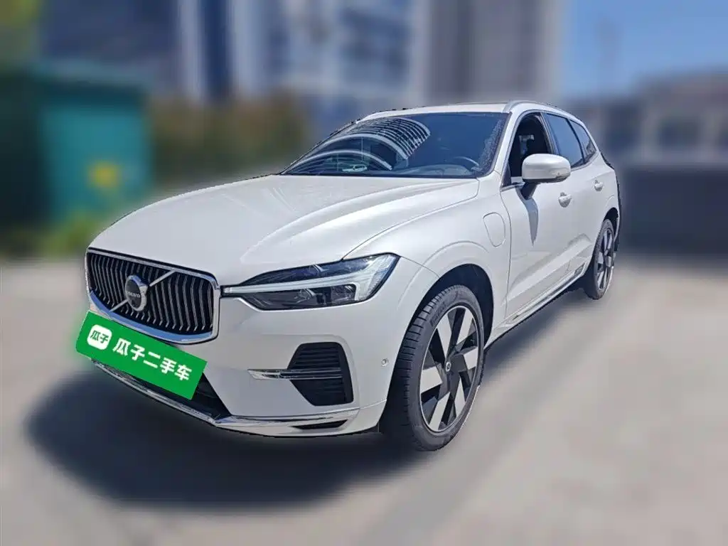 Volvo XC60 PHEV 2024