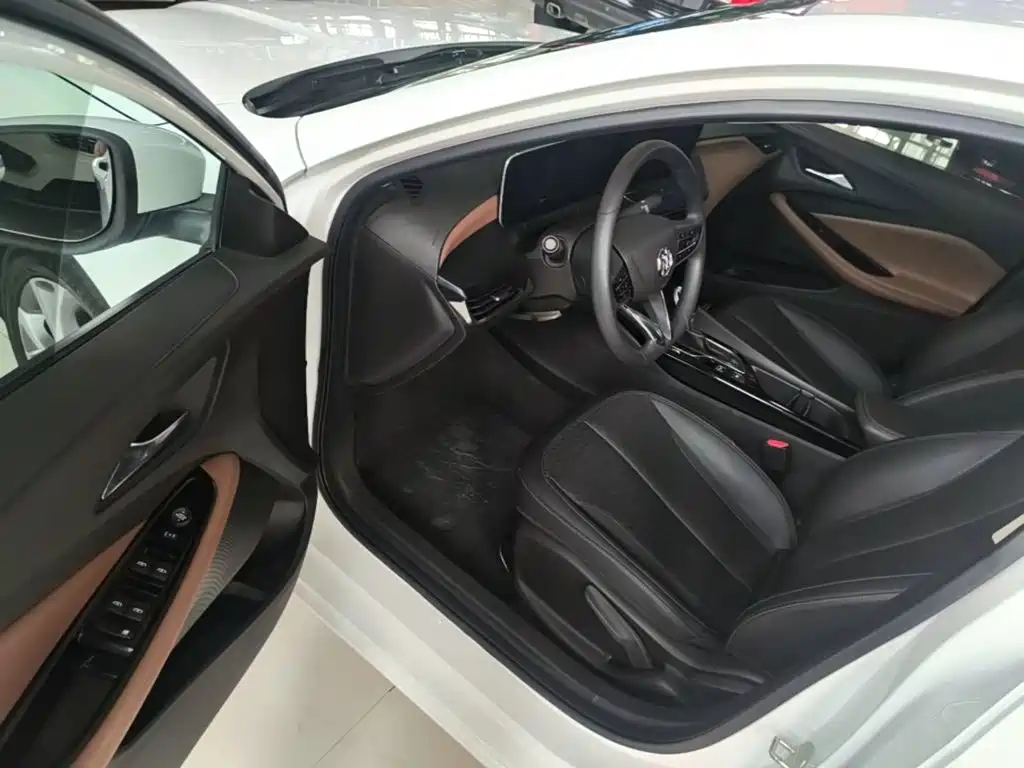 Buick Verano — миниатюра 16
