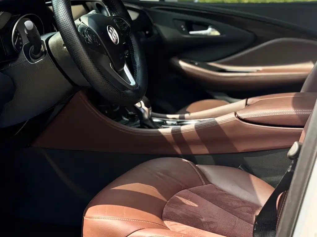 Buick Envision Plus — миниатюра 6