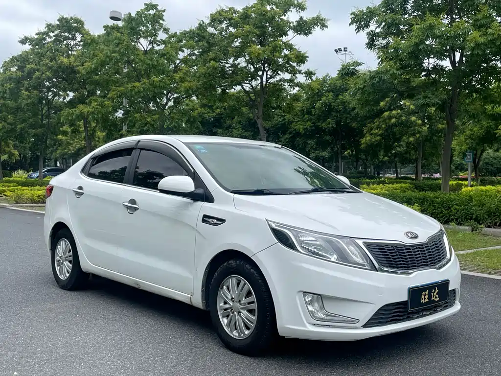 Kia K2 2012 1.4L MT GLS