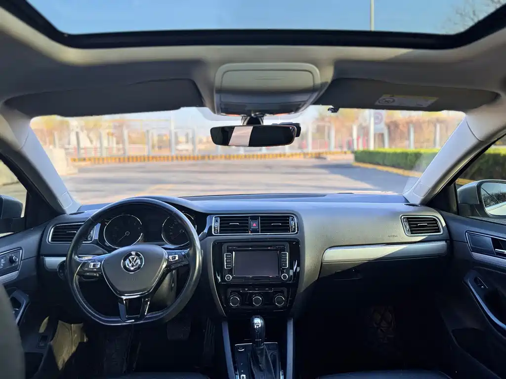 Volkswagen Sagitar — миниатюра 9